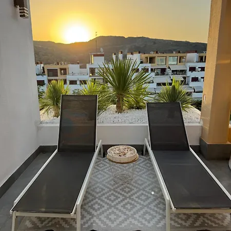 Elite Panoramic Duplex Penthouse & Apartamento
