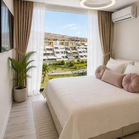 Elite Panoramic Duplex Penthouse & Apartamento *