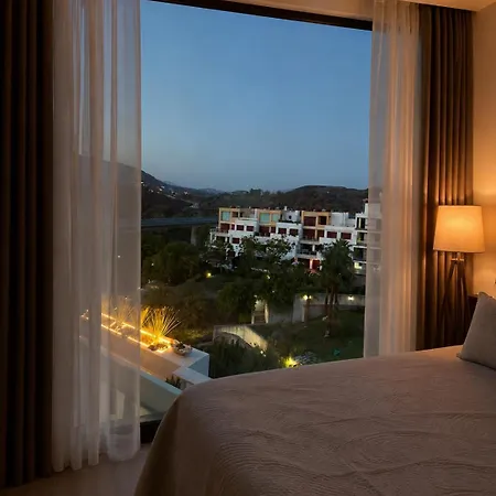 Elite Panoramic Duplex Penthouse & Apartamento